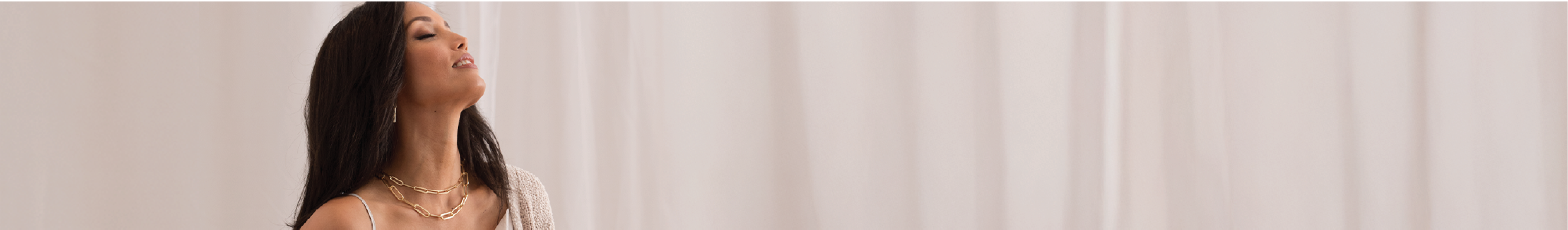 Remi human hair topper Illuminate Mono from the Estetica Designs Radiant Pieces Collection in color R4