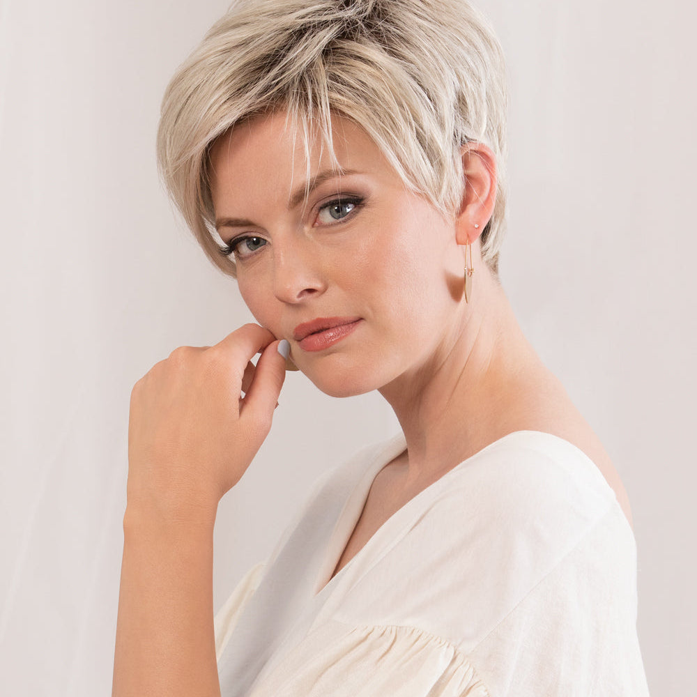 SUNLITBLONDE
