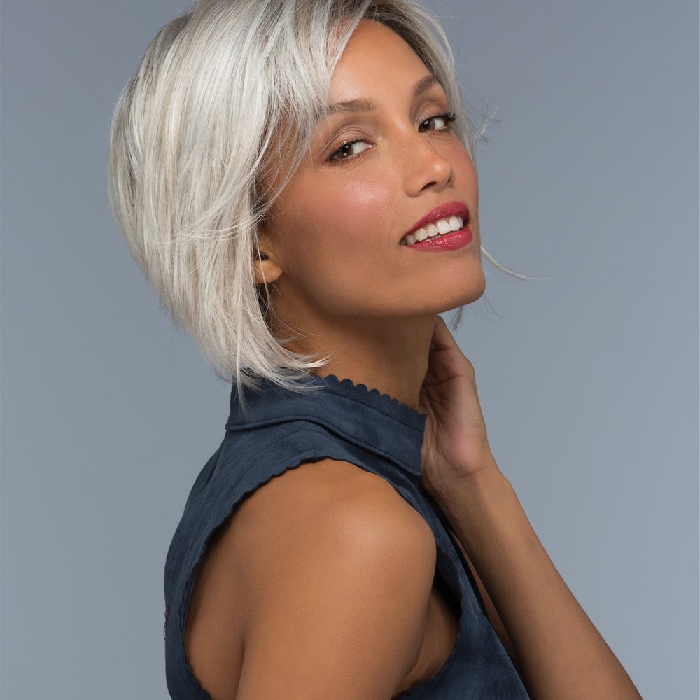 Deena shown in SILVERSUNRT8