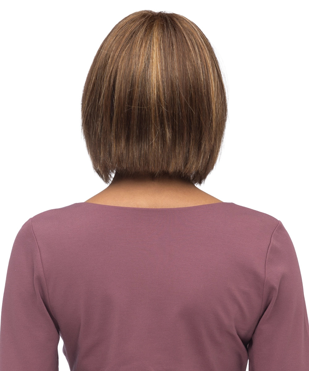 Lark shown in CARAMELKISS